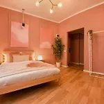 Apartman Magheru Boulevard Cozy - Where Less Is *