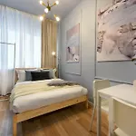 Magheru Boulevard Cozy - Where Less Is