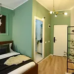 Magheru Boulevard Cozy - Where Less Is *