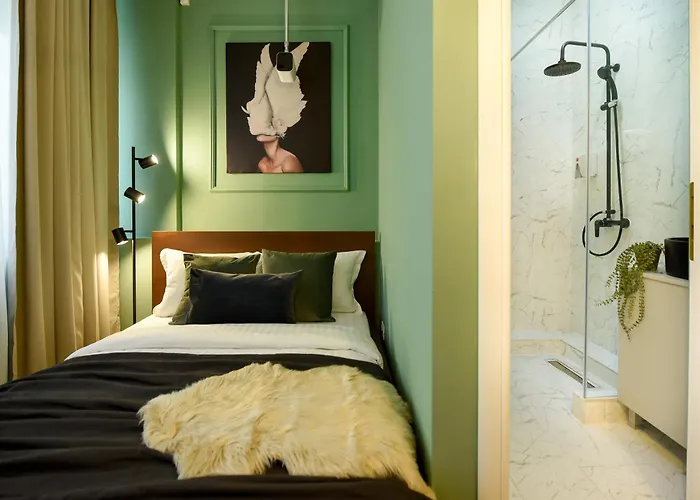 Magheru Boulevard Cozy - Where Less Is * Bucharest